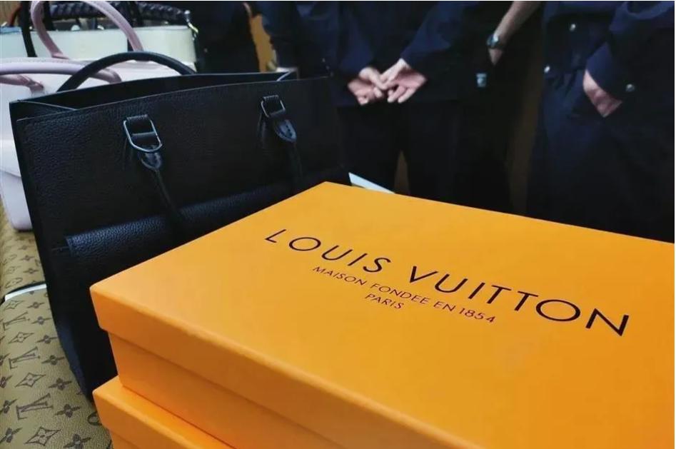 五座万达广场开业了吗,tomford广州天环店什么时候开的