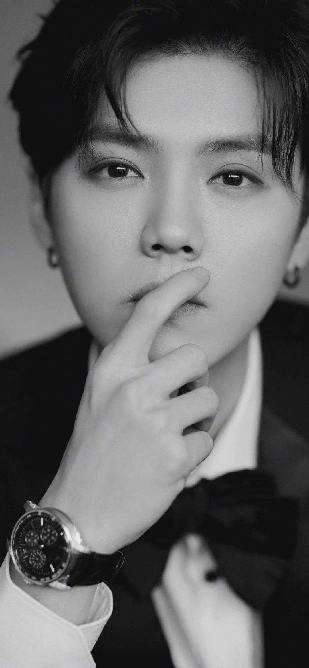 鹿晗壁纸帅气动漫,鹿晗壁纸三格