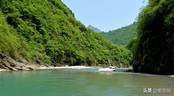 水银河大峡谷漂流全程,水银河峡谷漂流旅游攻略