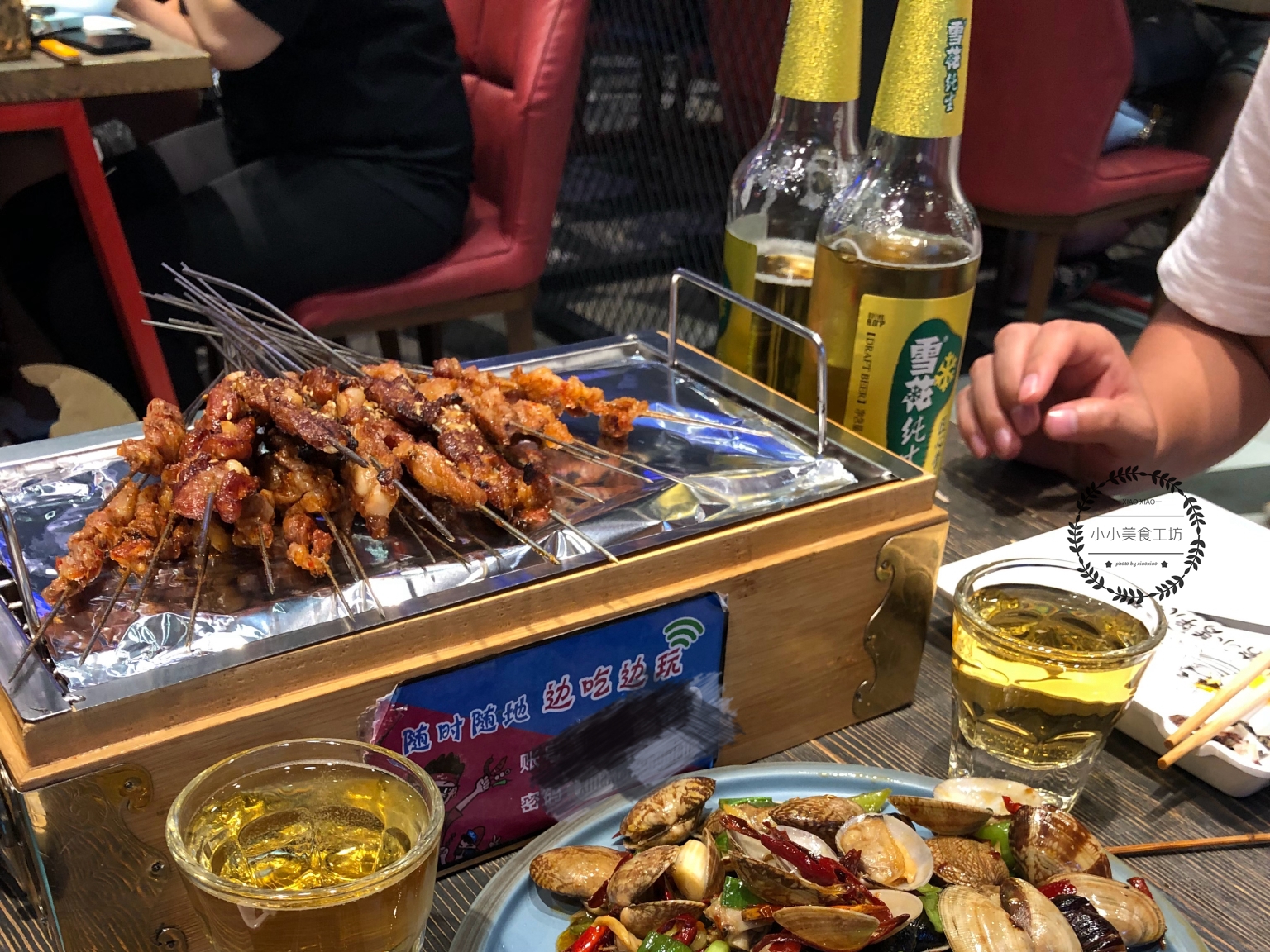 选啤酒一定要看配料表拒绝假啤酒,啤酒配料表有啤酒糖浆好吗