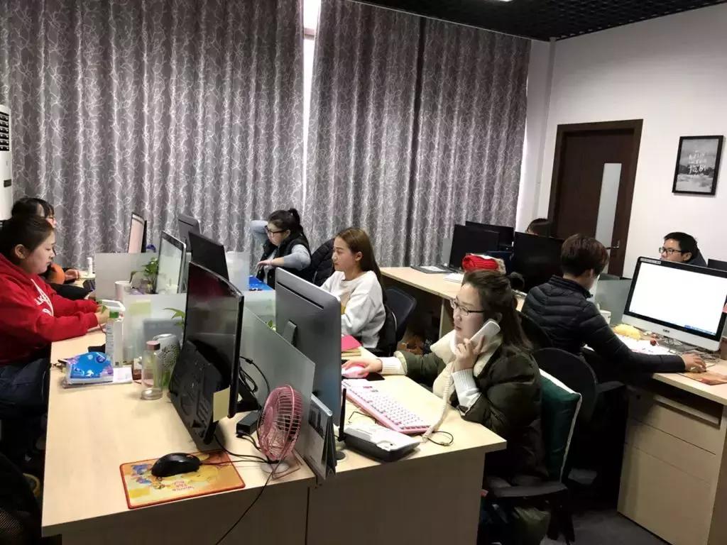 马云收废品搞笑视频,马云最后一百万做了什么