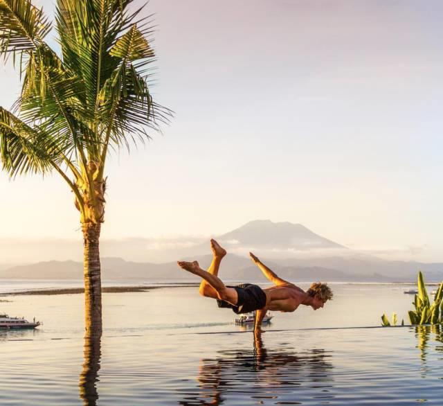 男士瑜伽展示力量,男士练瑜伽帅呆了