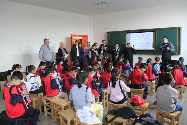 连云港华杰实验学校优点,名校巡礼海南中学