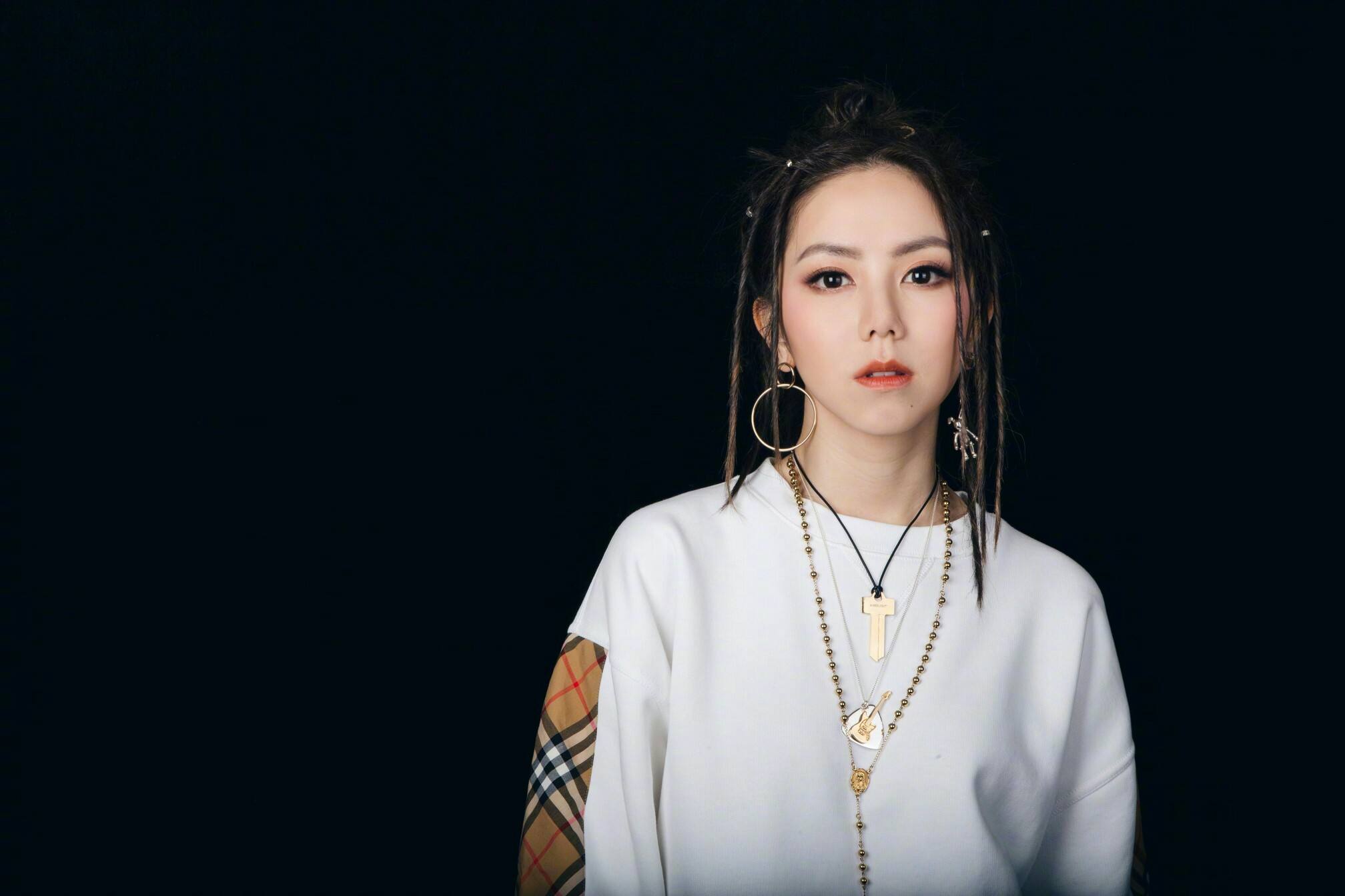 nokiae3200,nokiae3110鑰虫満