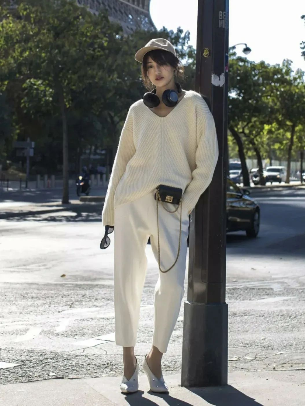 “宝贝,今天吃了什么主食。”“节衣缩食。”