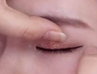 爱豆风眼妆教程,韩国爱豆眼妆教程干净高级