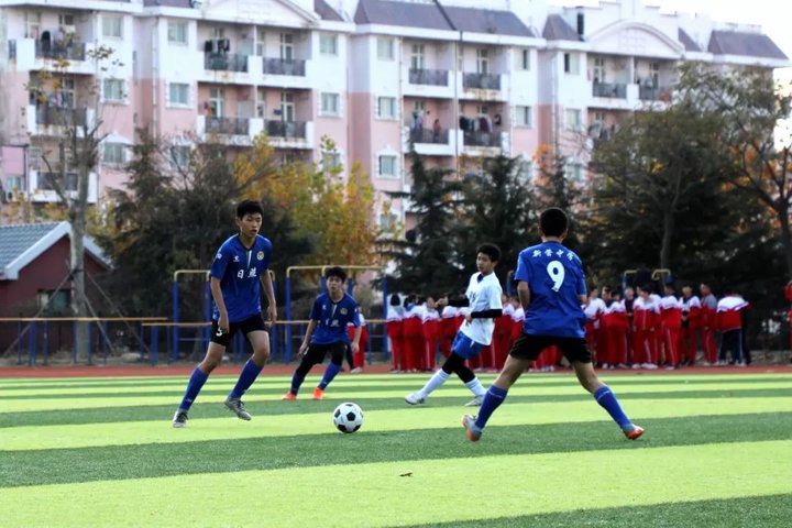 日照新营中学足球队赴武汉比赛,日照新营中学2017