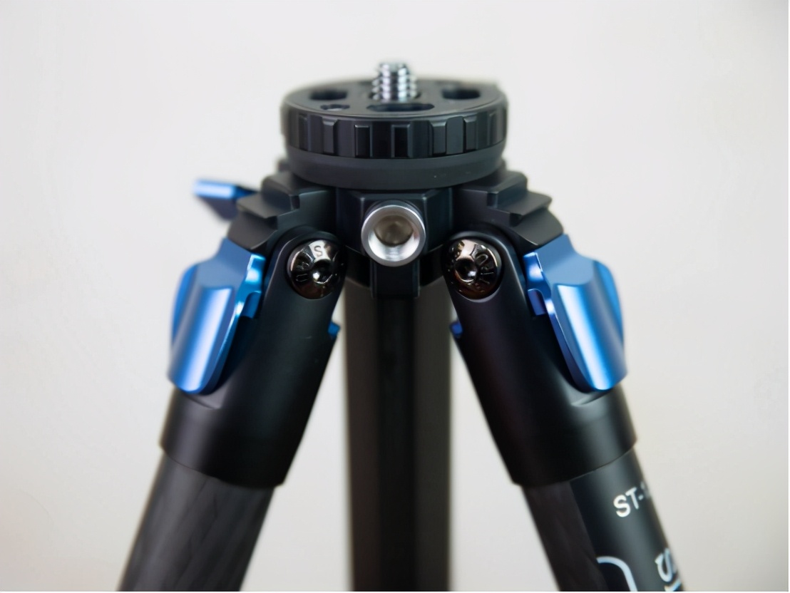 思锐稳定型三脚架,思锐124三脚架