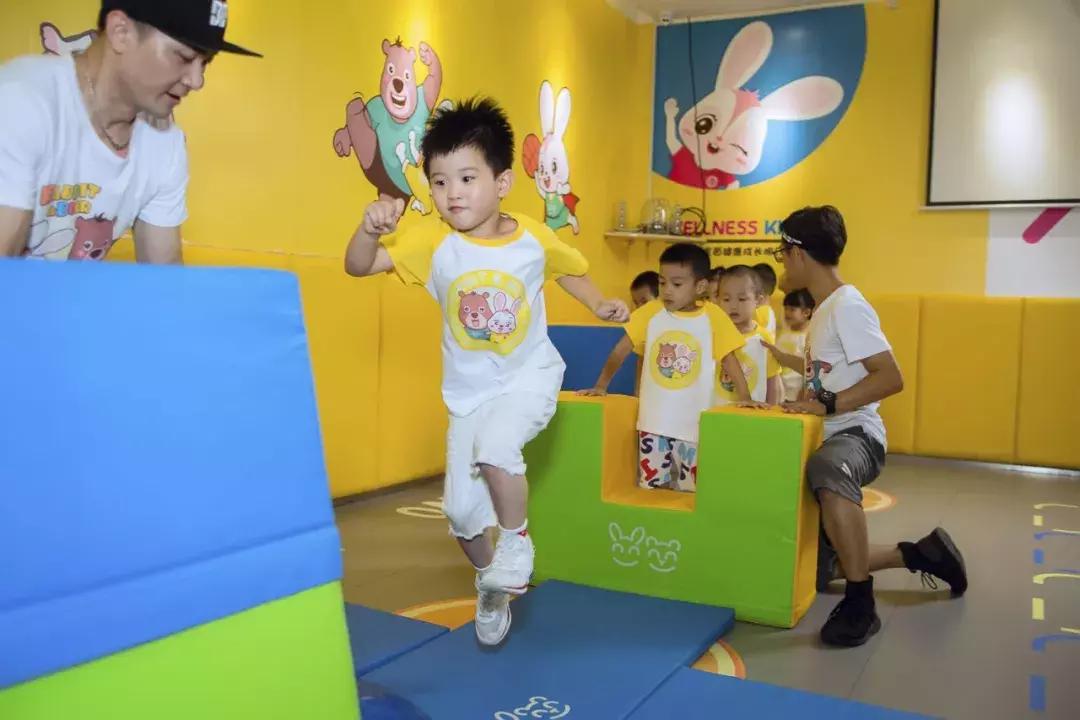 运动带给孩子成长的力量,运动成就孩子成长之路