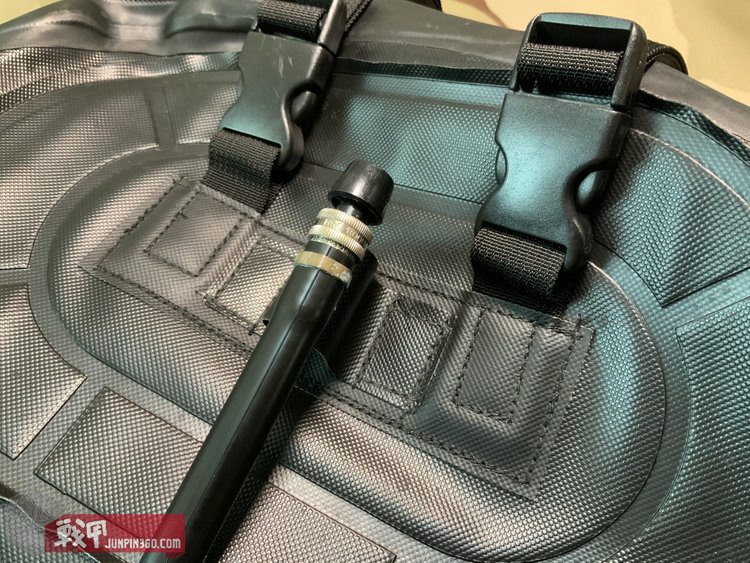 折腾九年，就拿出这点东西凑外拍？（中）