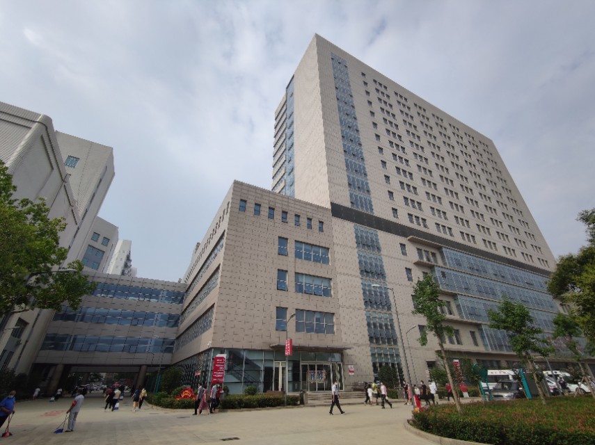 商丘蓝天白云,商丘市第一人民医院全景图