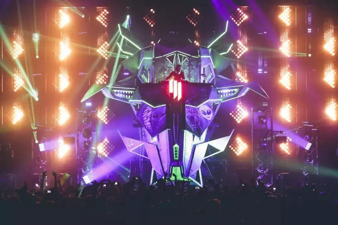 出动上古神兽，斥资千万耗时一年打造最强丛林音乐节