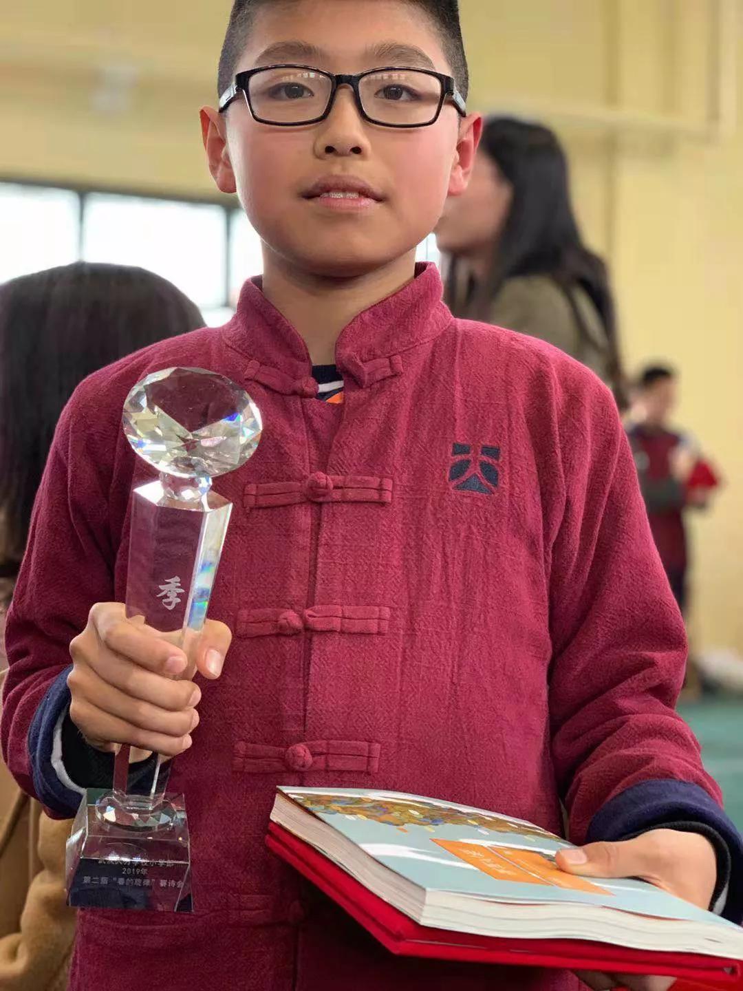 「家长说」一张报纸结缘武汉大方学校，七年成长为区优秀学生