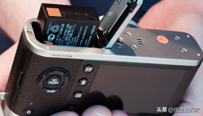 瀵屽+x100v瀵规瘮griii,瀵屽+x100v涓庣悊鍏塯r3姣旇緝