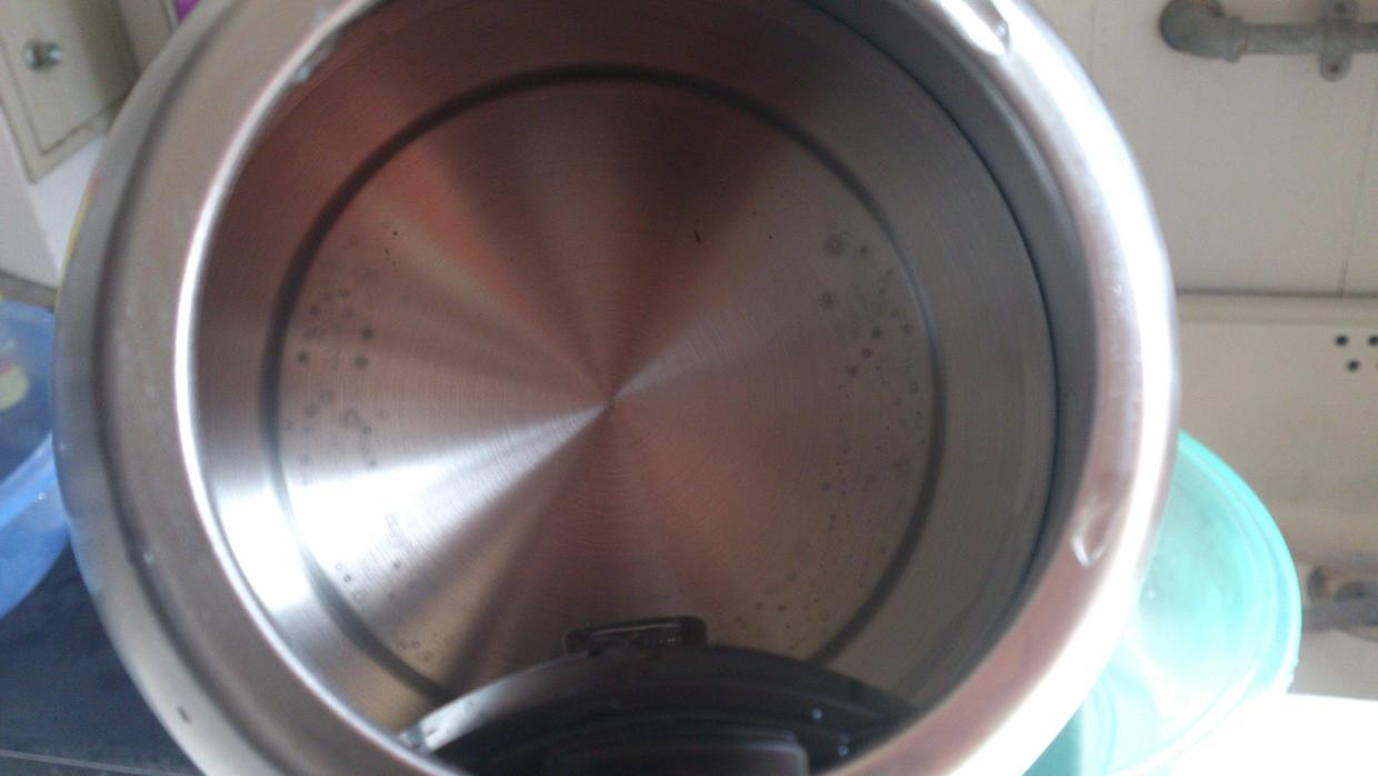 烧水壶里全是碱怎么办,烧水壶里水垢多