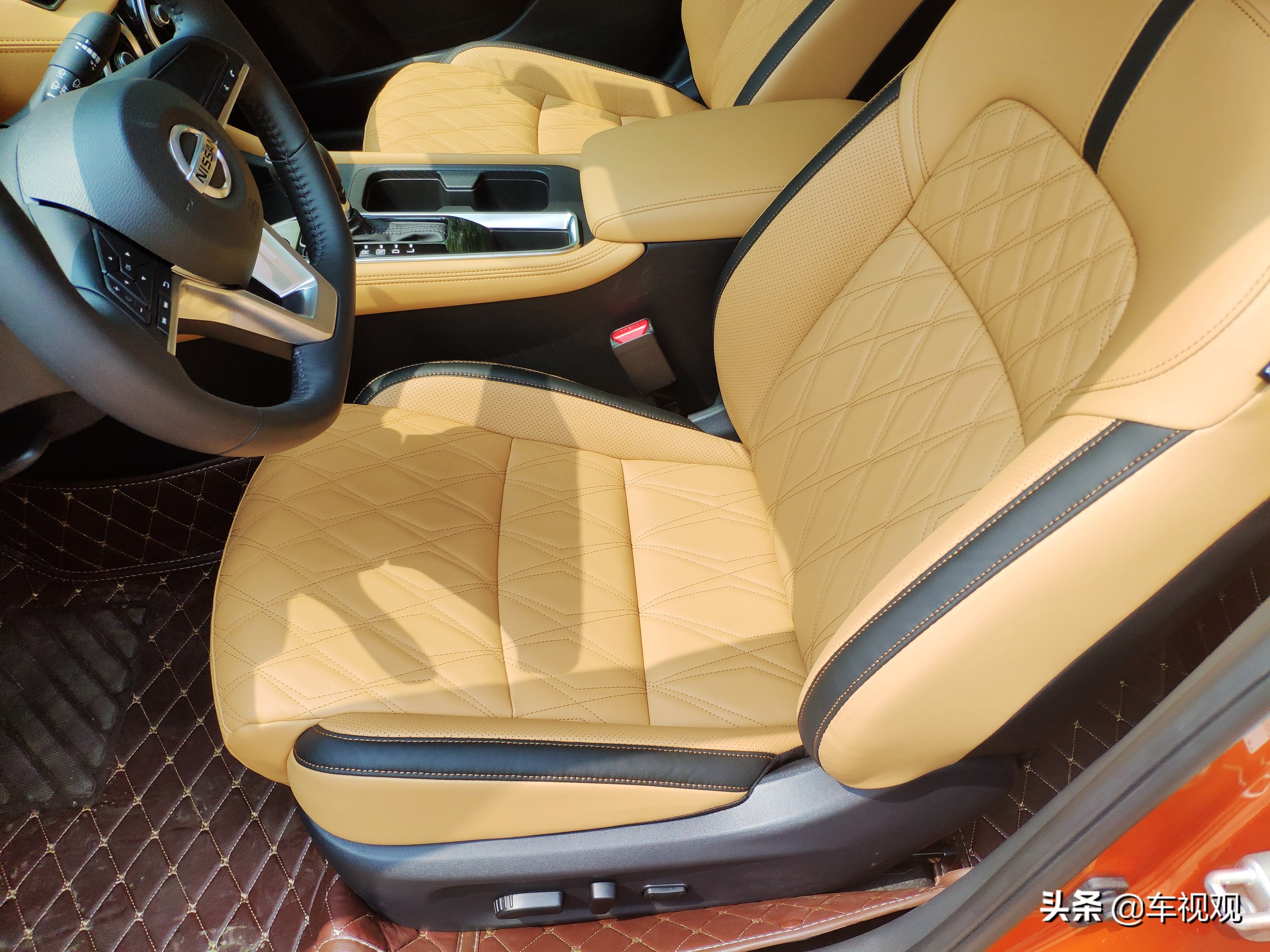 相信日系车的品质，花15万入手顶配日产轩逸，安全配置丰富