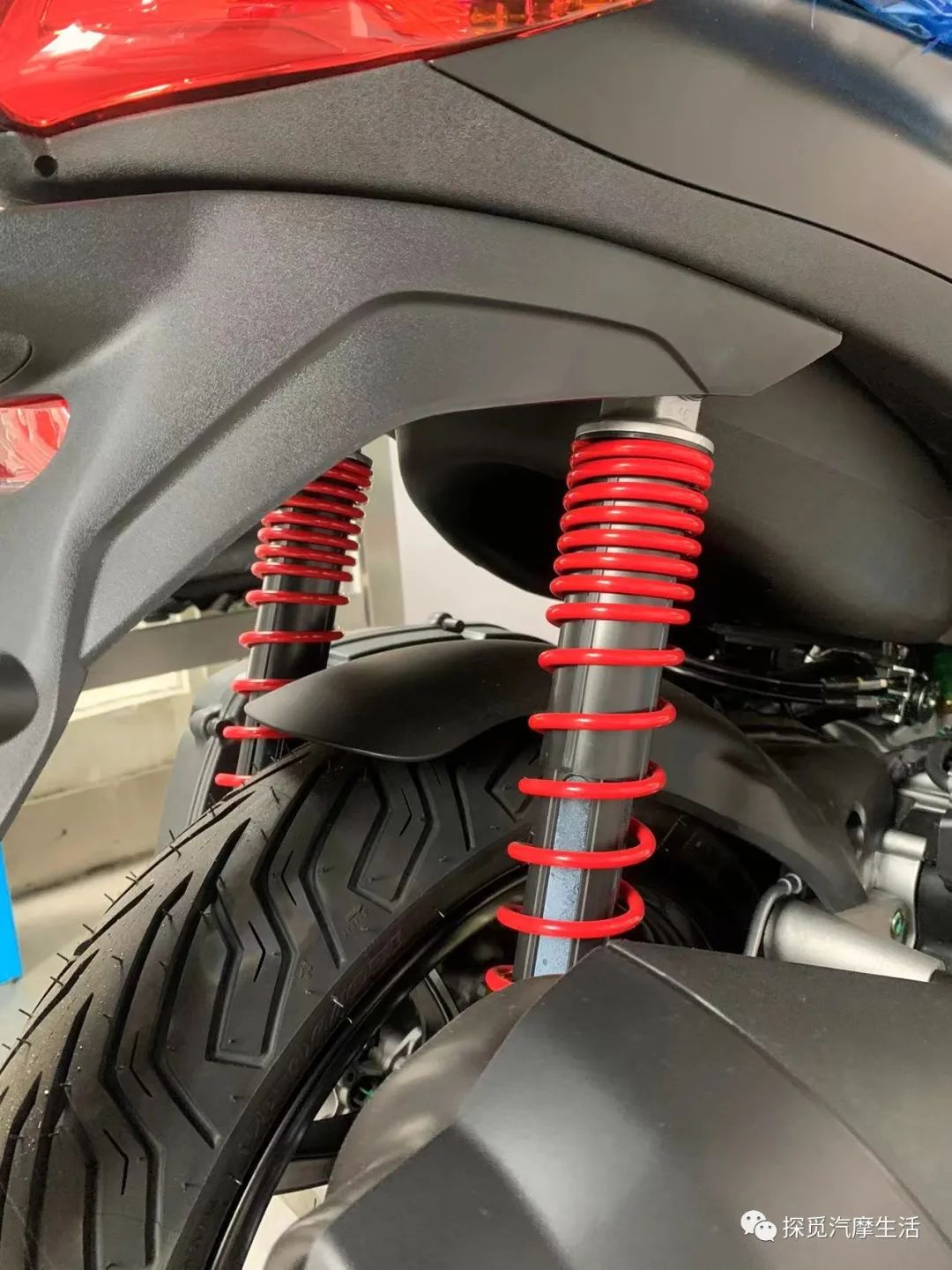 18年比亚乔medley150,比亚乔medley150和nmax155