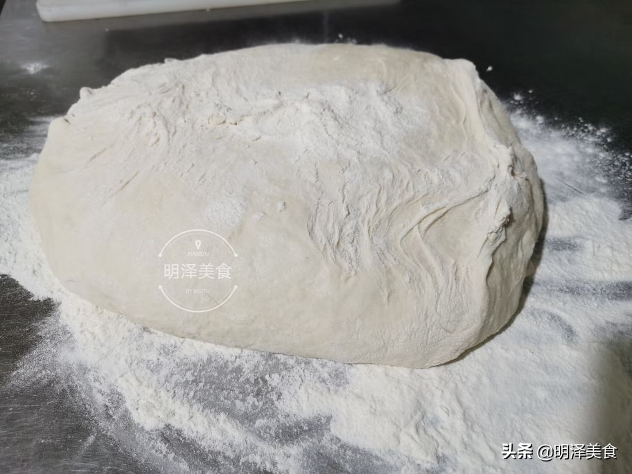 水碱馒头或开花馒头做法,怎样蒸开花大碱馒头