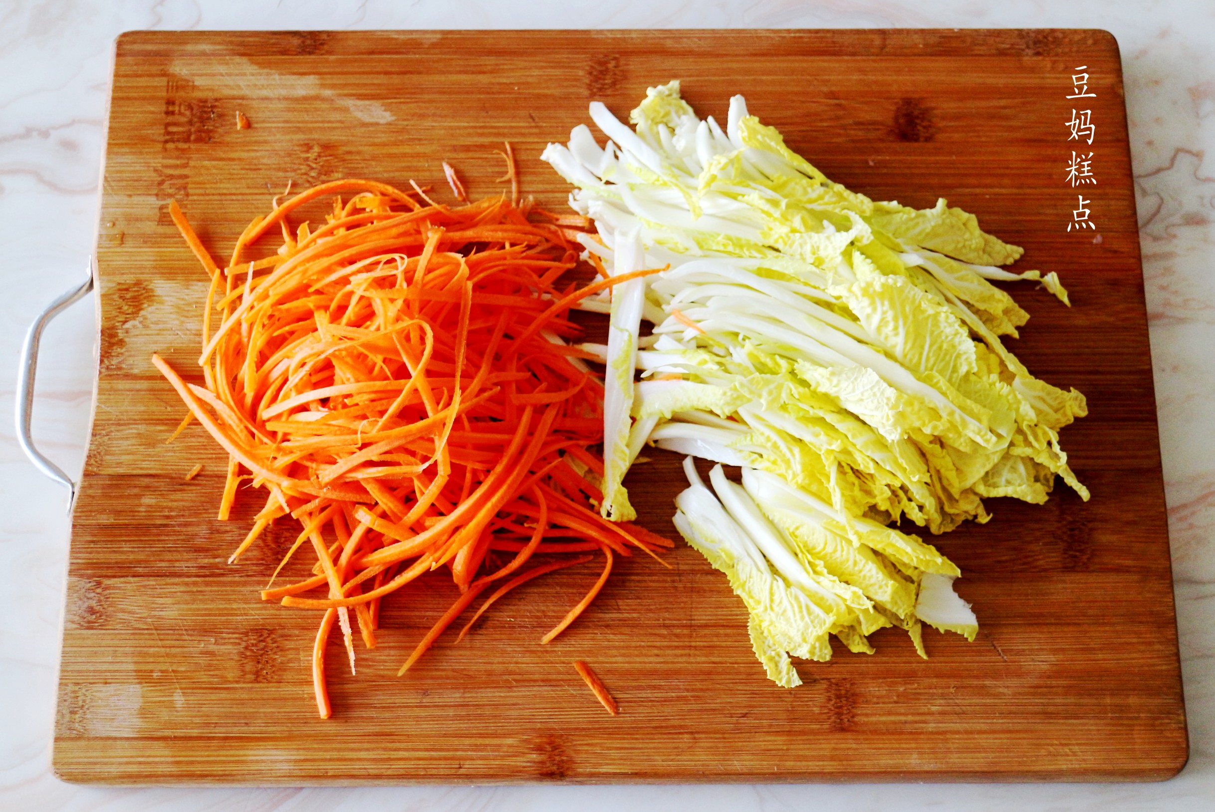 用湿面条不焯水如何做炒面,炒面专用面条不粘不坨