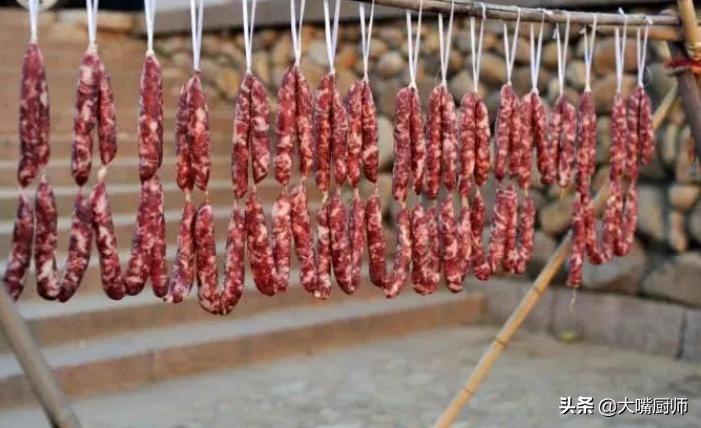 20斤香肠调料配方表,四十年代香肠的做法