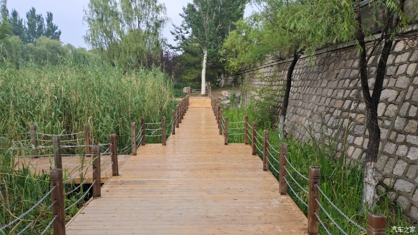 海淀区稻香湖景酒店,北京海淀稻香湖景酒店夜景