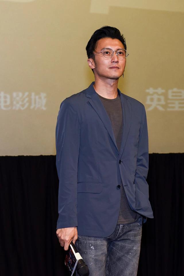 谢霆锋穿搭牛仔裤,谢霆锋复古牛仔穿搭