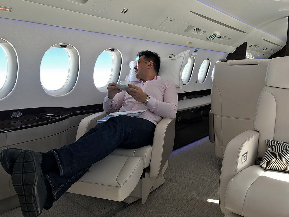 轻型飞机体验,猎鹰8x起飞