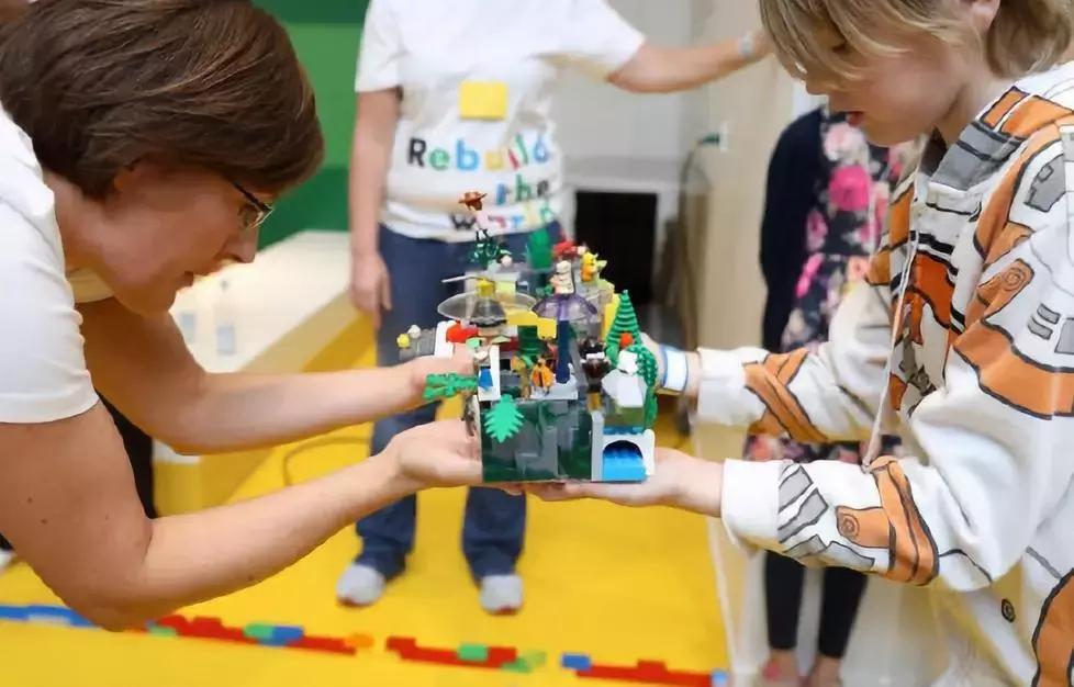 乐高玩具为什么这么多,乐高的玩具为什么这么牛