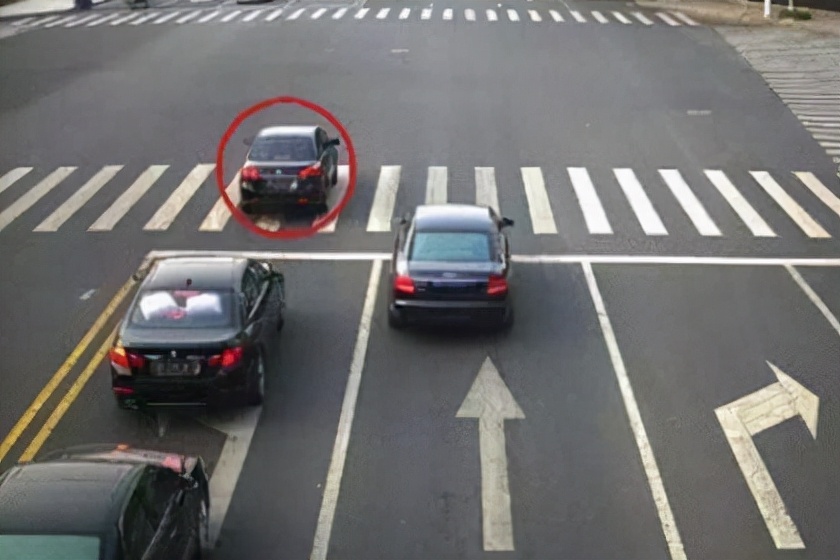 交警提醒5种闯红灯行为不再扣分,交通违法不小心闯红灯