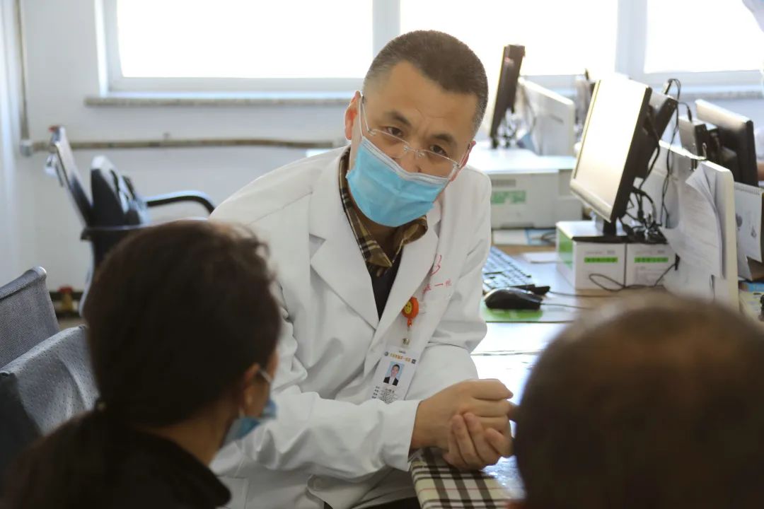 微血管减压术治疗面肌痉挛,面肌痉挛显微血管减压术费用