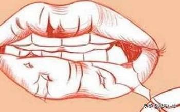每年入秋嘴唇干裂该补什么,一到秋季嘴唇干裂嘴唇起泡
