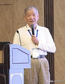 袁亚湘院士《数学漫谈》报告系列之数学的特点