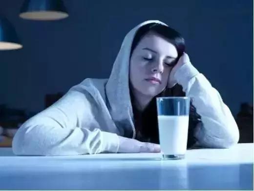 试管移植后腹痛？别担心，一起来看看是什么原因