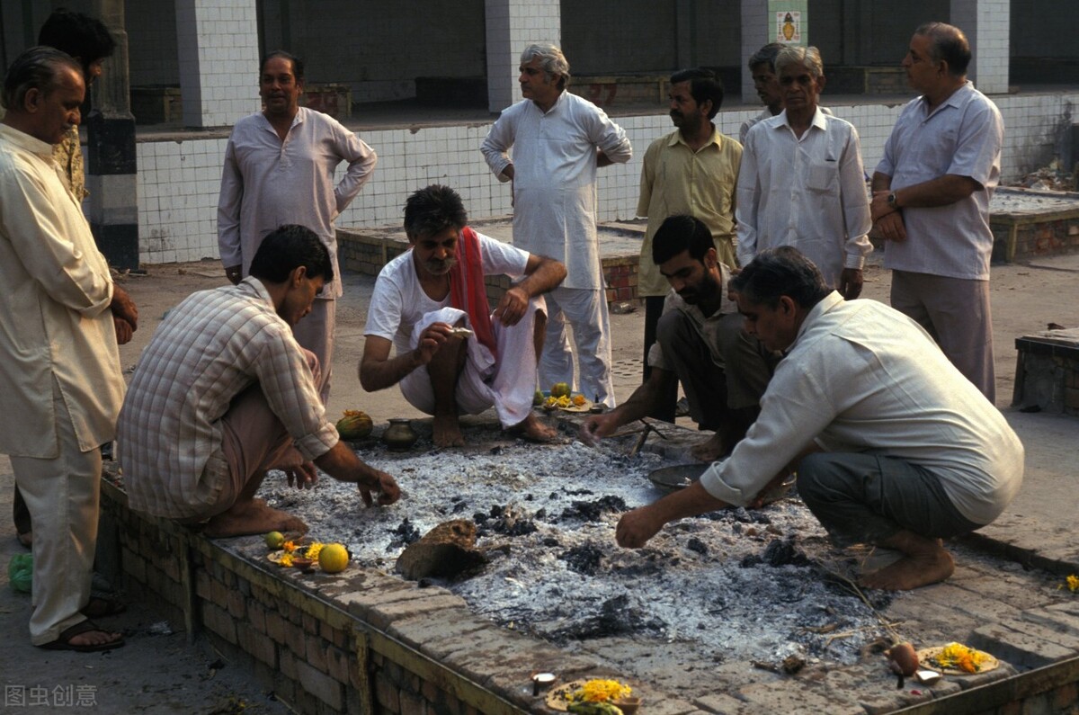 人去世之前排便会怎么样,人去世后粪便会排出去吗