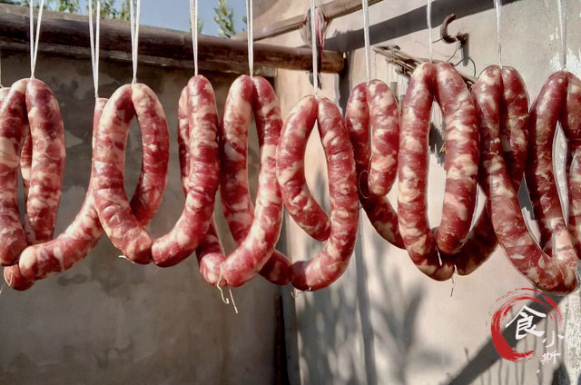 做香肠的肉洗还是不洗好吃,灌香肠怎么不会散