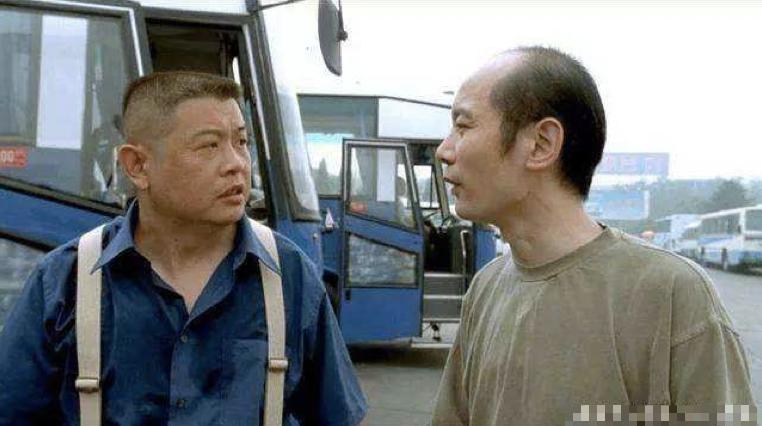 傅彪去世后冯小刚给了200万,傅彪和张国立一起演过的电影