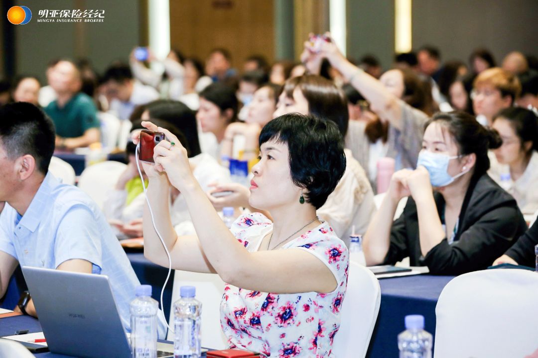 绿城叙话，明亚绽放保险力量之花