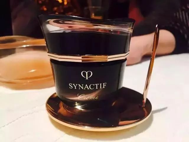 哭了！看完各大牌这些天价护肤品，用SK-II的你都算是勤俭持家