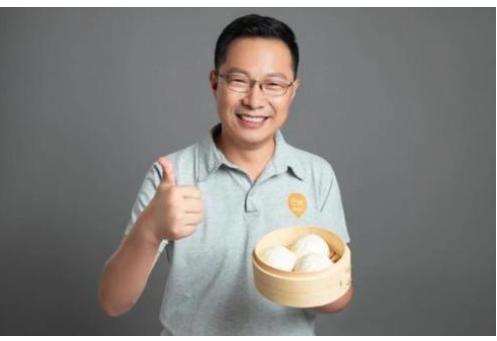 全国2000家门店,年营收超10亿,他把包子铺做成了上市公司