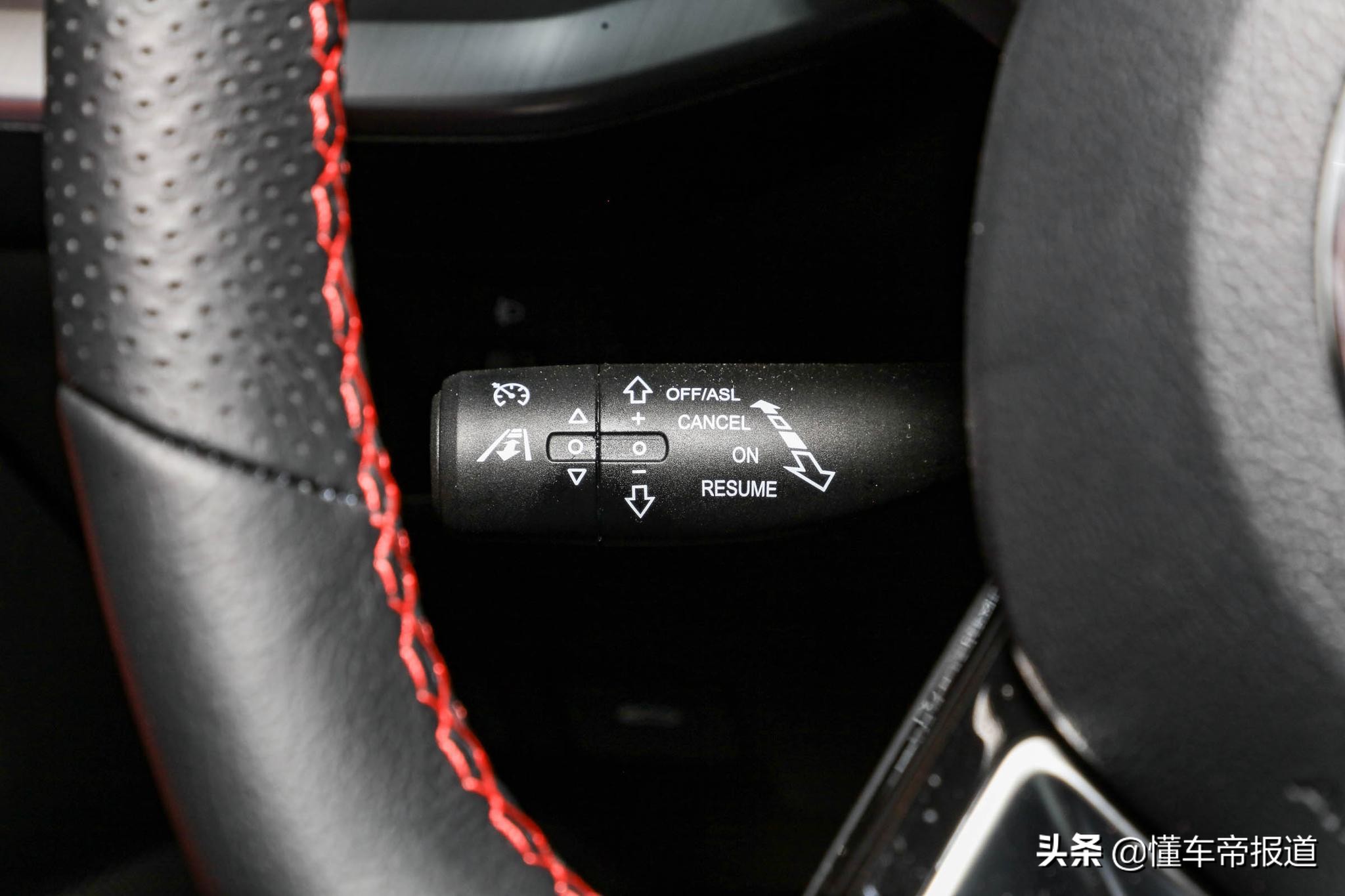 名爵mg5180dvvt青春旗舰版对比帝豪,名爵mg5自动挡中配1.5l2023款落地价