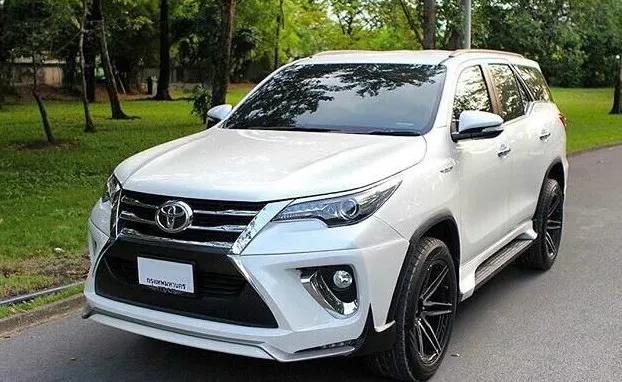 2023款奔跑者到店，配2.5T引擎，竞争丰田汉兰达