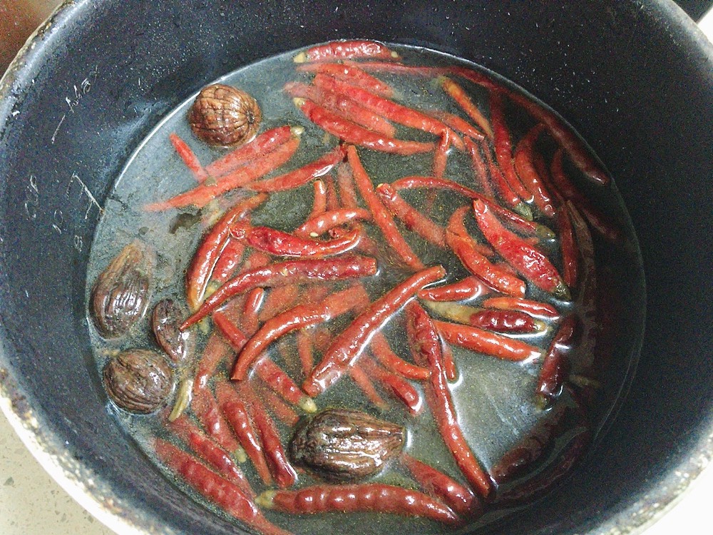 夏季吃鸭肉好还是鸡肉好,夏季吃鸭肉有什么好处