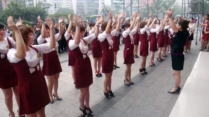 工作太累怎么打鸡血,打鸡血对年轻人好吗