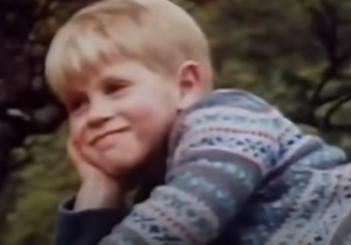 英女王下令封杀50年!王室私生活*片禁**遭泄露,百万人在线吃瓜