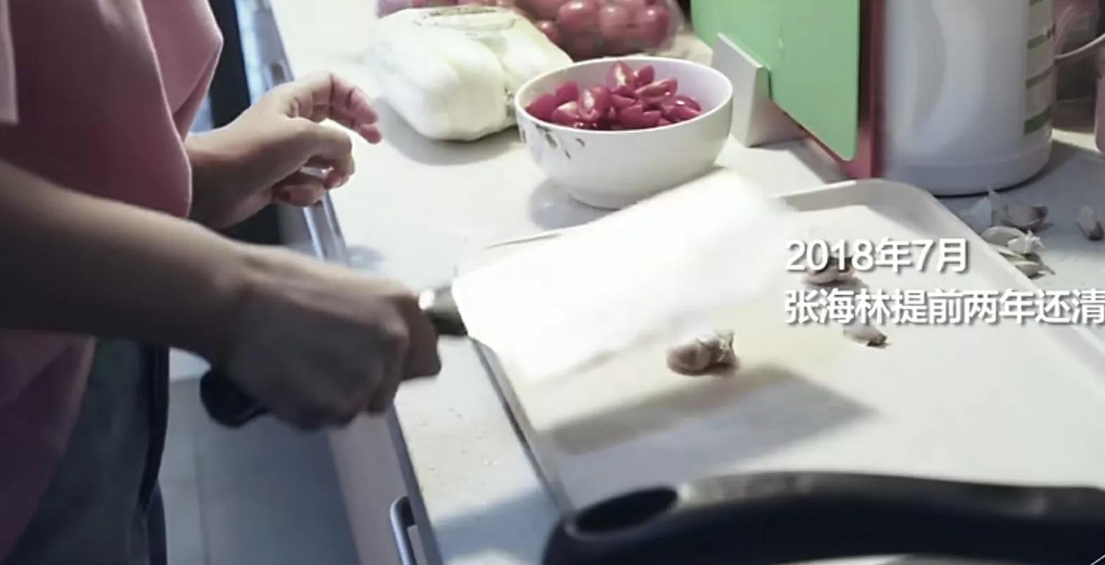 女孩得到好心人帮助,女子收到爱心物资