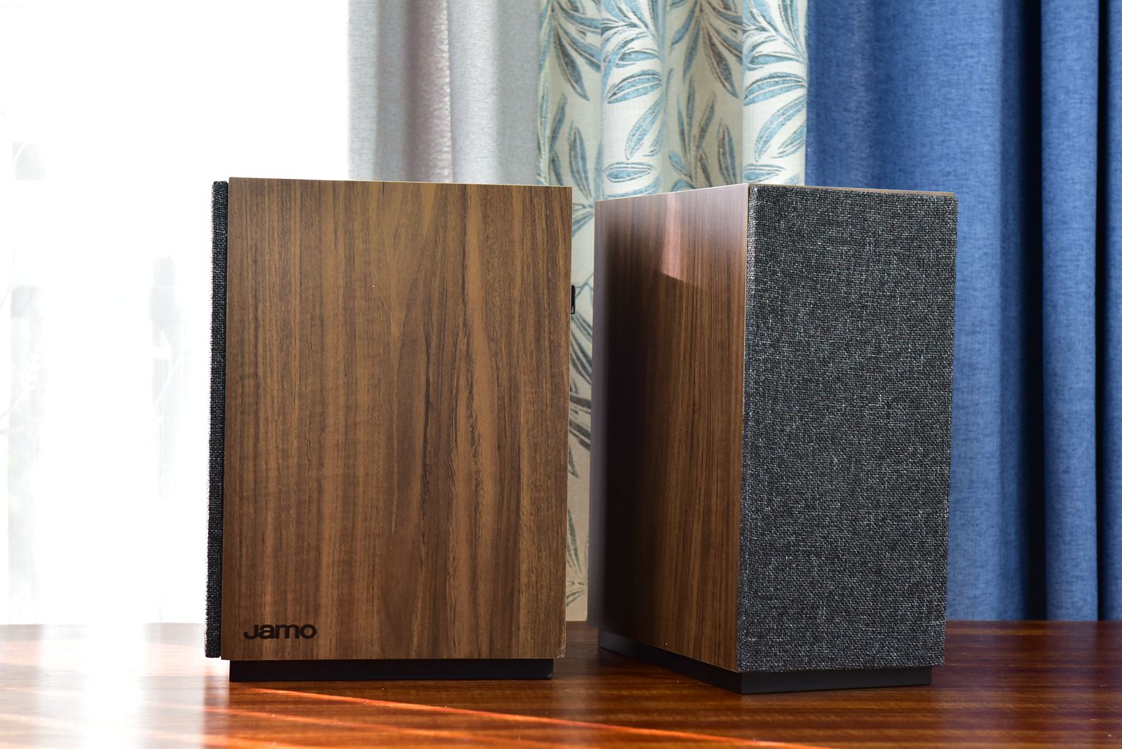 NAD前端+尊宝书架箱三件套不如一台低端真力贵,预算不足看过来