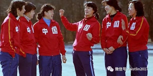 中国校服为啥那么难看,中国校服品牌问题