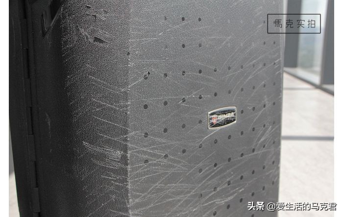 什么材质的行李箱耐摔耐磨,超轻摔不坏的耐磨行李箱