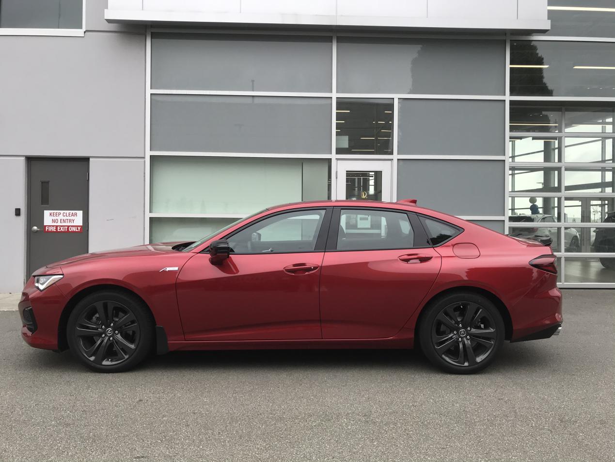 新款讴歌tlx实车,硬朗的运动感新款讴歌tlx实车