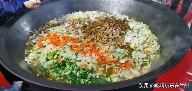 来兰州必须打卡的地方南门夜市,兰州必打卡夜市好去处